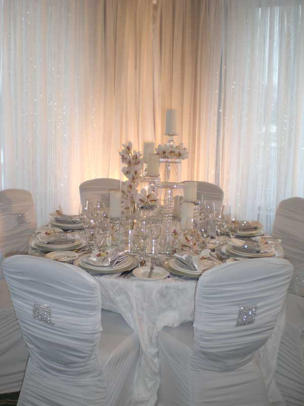 white table setting